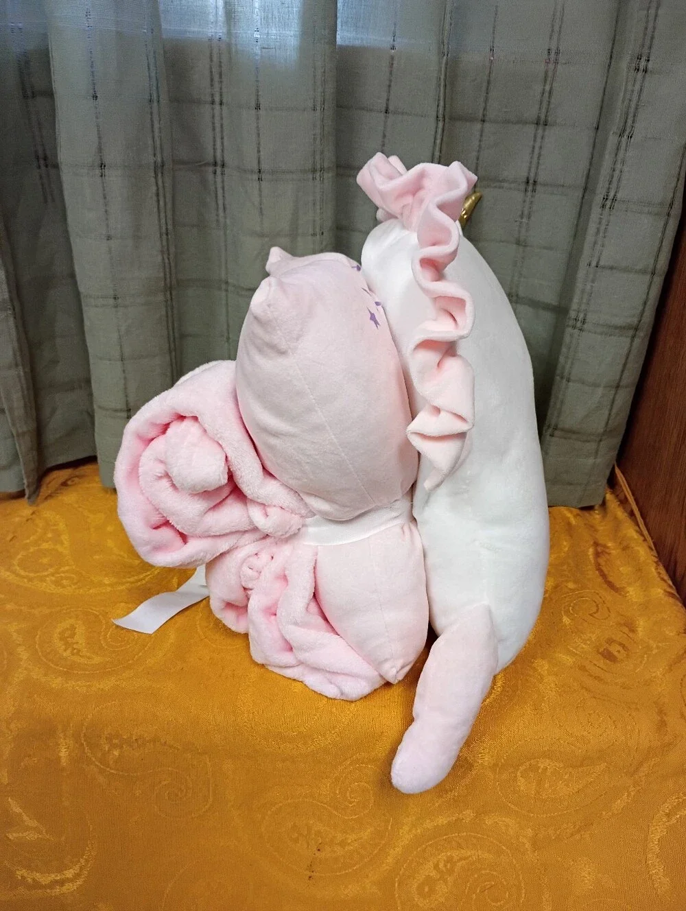 NWT Comfort Bay For Kids 3 Piece Kids Travel Set Pink Unicorn Plush